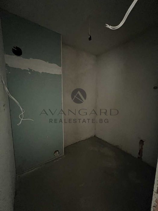 Продава се Тристаен апартамент в Пловдив, Христо Смирненски - 121 кв.м за 1480 €/кв.м - Снимка #7