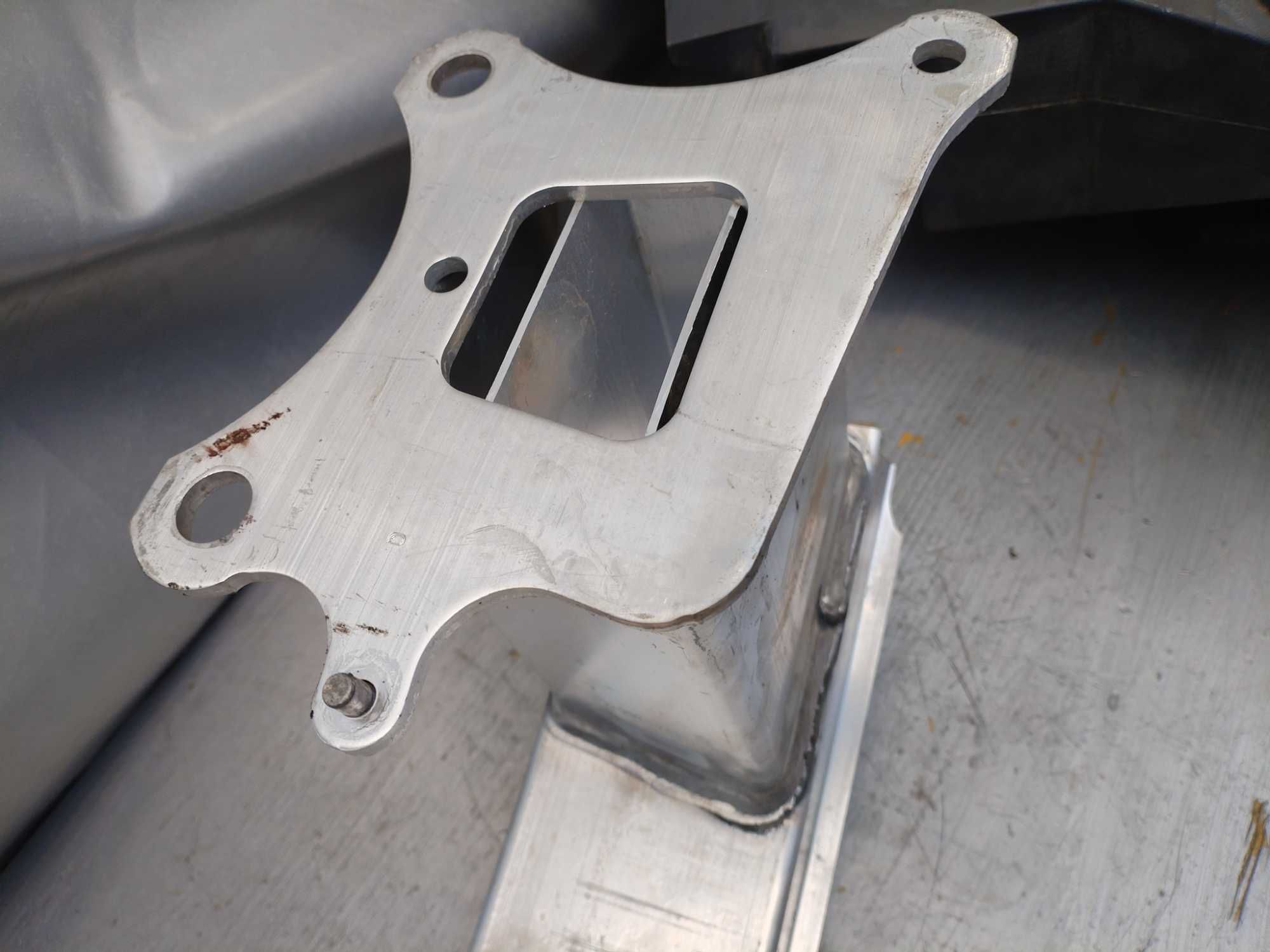 Основа греда за броня Форд фокус мк4 Ford Focus Mk4