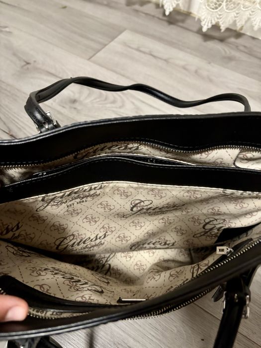 Geanta Guess tip shopper