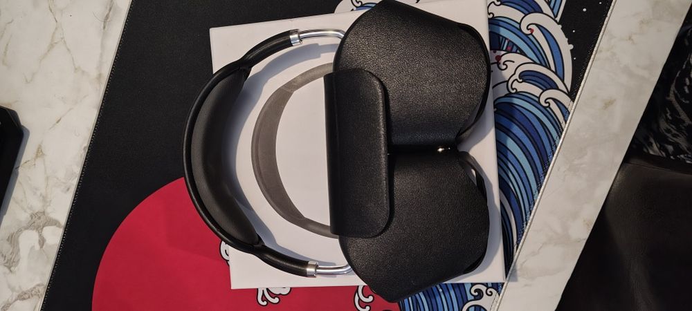 Vând airpods max,noi