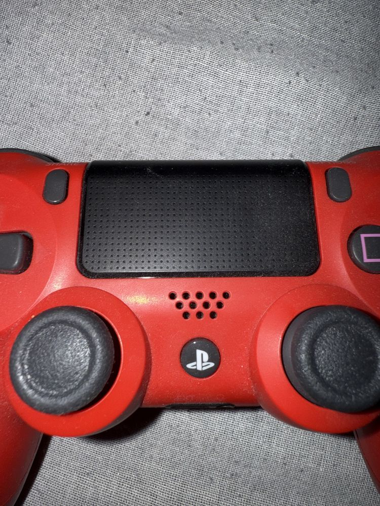 Два контролера за ps4