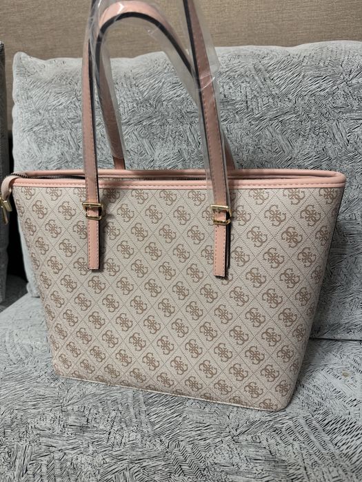 Сумка-шопер Guess