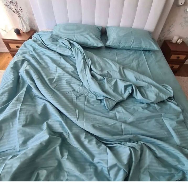 Постельное белье гостиничное в полоску