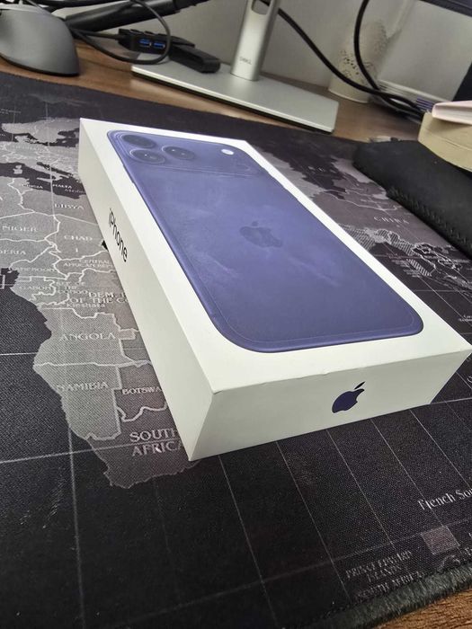 iPhone 17 pro MAX - 256gb - DEEP BLUE - SIGILAT - NEVERLOCKED