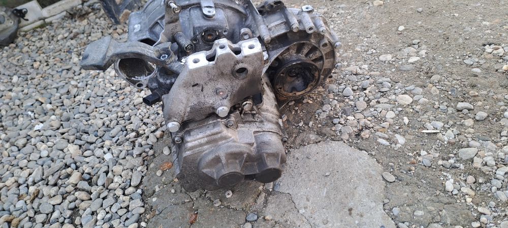 Cutie viteze VW Golf 5 touran 6+1 trepte  1.9 TDI 105 Cp BLS BKC BXE