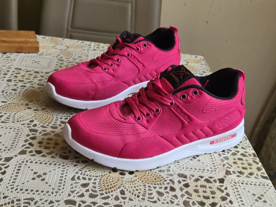 Дамски маратонки Kinetix