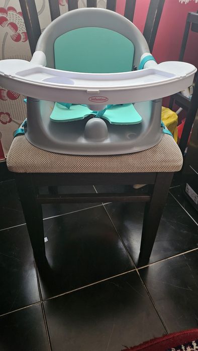 Столче с табла за игра