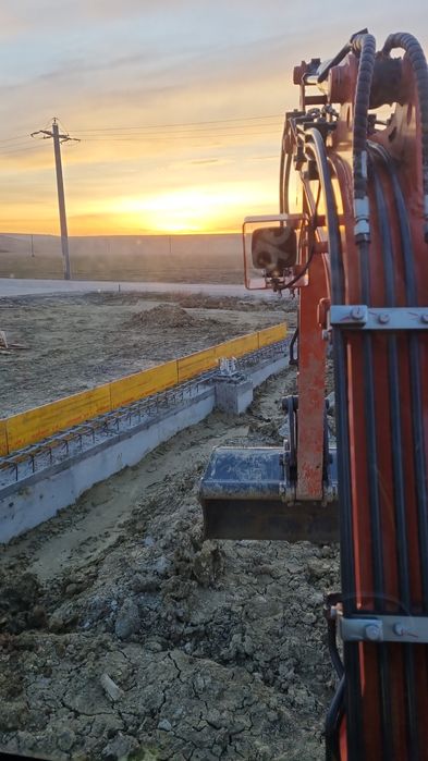 Miniexcavator, excavator