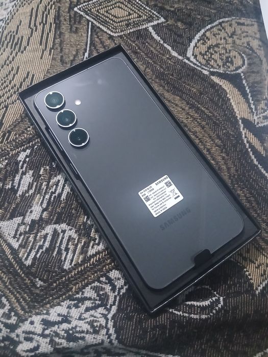 Продам телефон samsung s24 fe