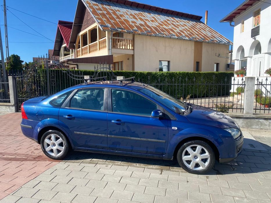 Vând Ford focus 2 1.6 benzina 99.999km 2008