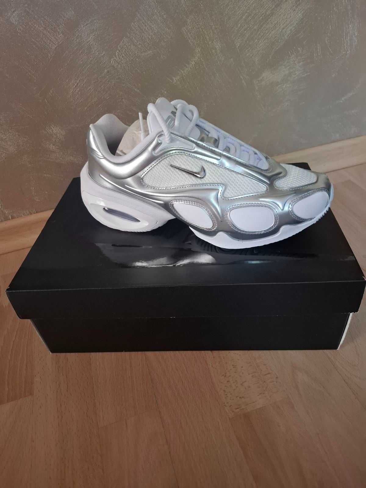 Дамки маратонки Nike