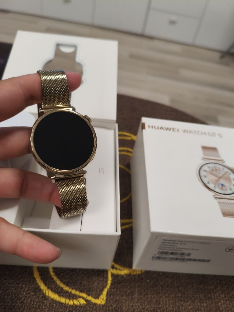 Смарт часовник HUAWEI Watch GT 5, 41 мм, златист