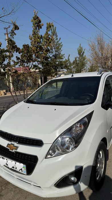 Продается машина Спарк