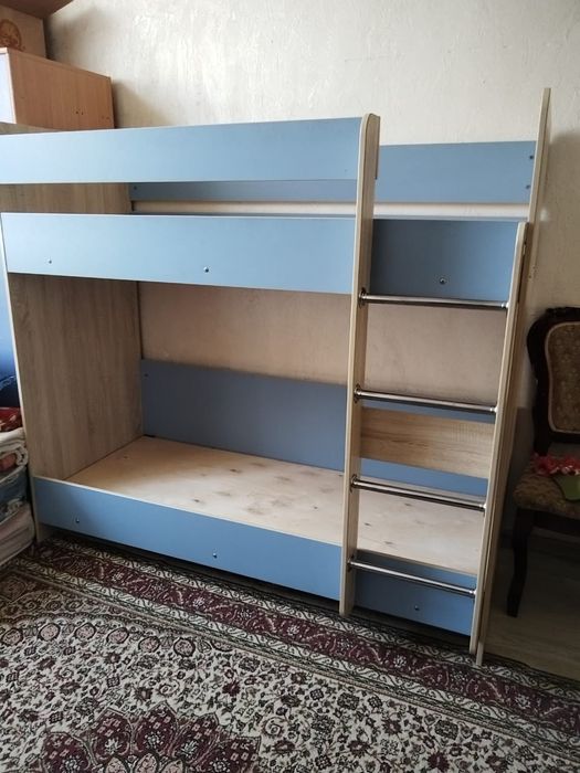 Детская двук спальная кровать