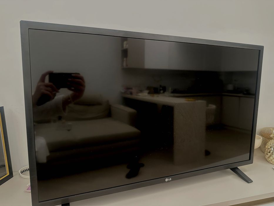 Televizor LG 80 cm