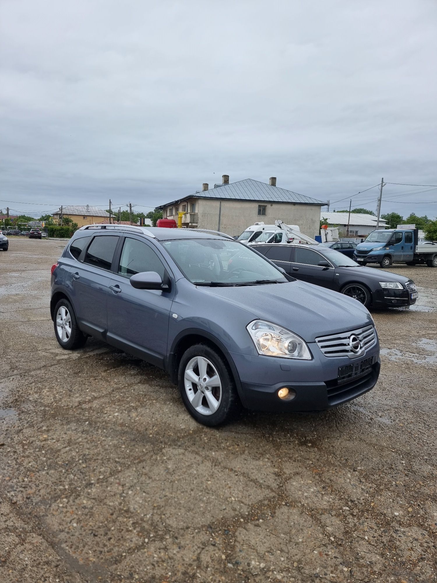 Nissan  qashqai +2 TEKNA 12.2009
MOTOR 2.0 DCI 150 cp
Cutie manuală 6+