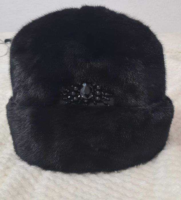 Продам женскую шапку норковую