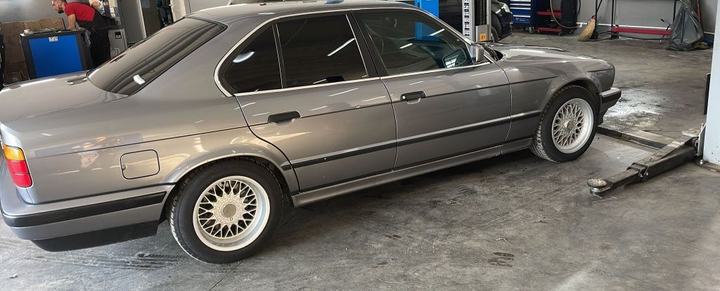 Vând Bmw e34  520