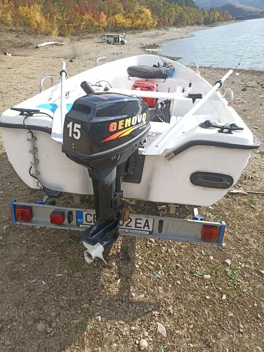 Лодка Мегакрафт комплект с двигател.