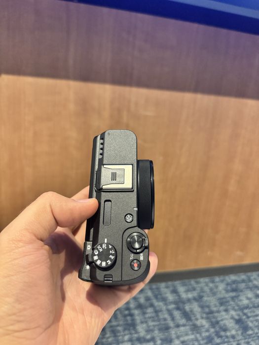 Canon V1 - NOU - nefolosit