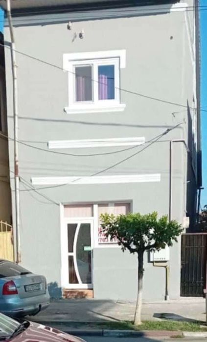 Vând casă în Tg Cărbunești