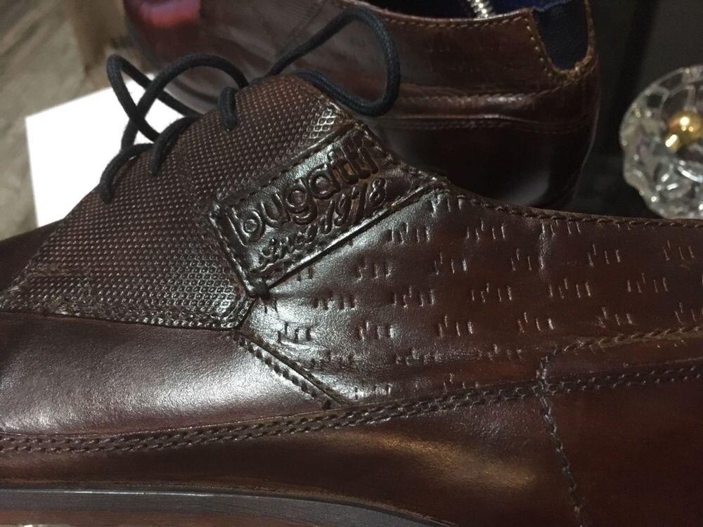 Pantofi bugati maro roscat in stare ca  noi marimea 41. Originali .