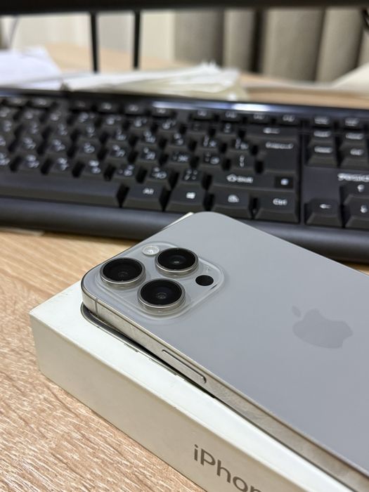 Продам iPhone 15 Pro Max 256GB Natural Titanium