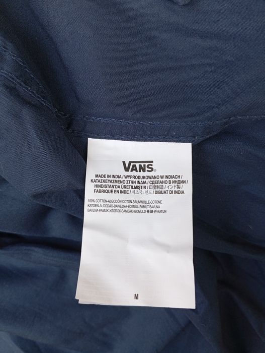 Vând geacă de bărbați Vans nouă!