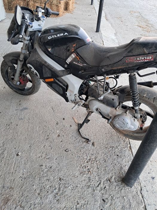 Scuter Gilera DNA 50