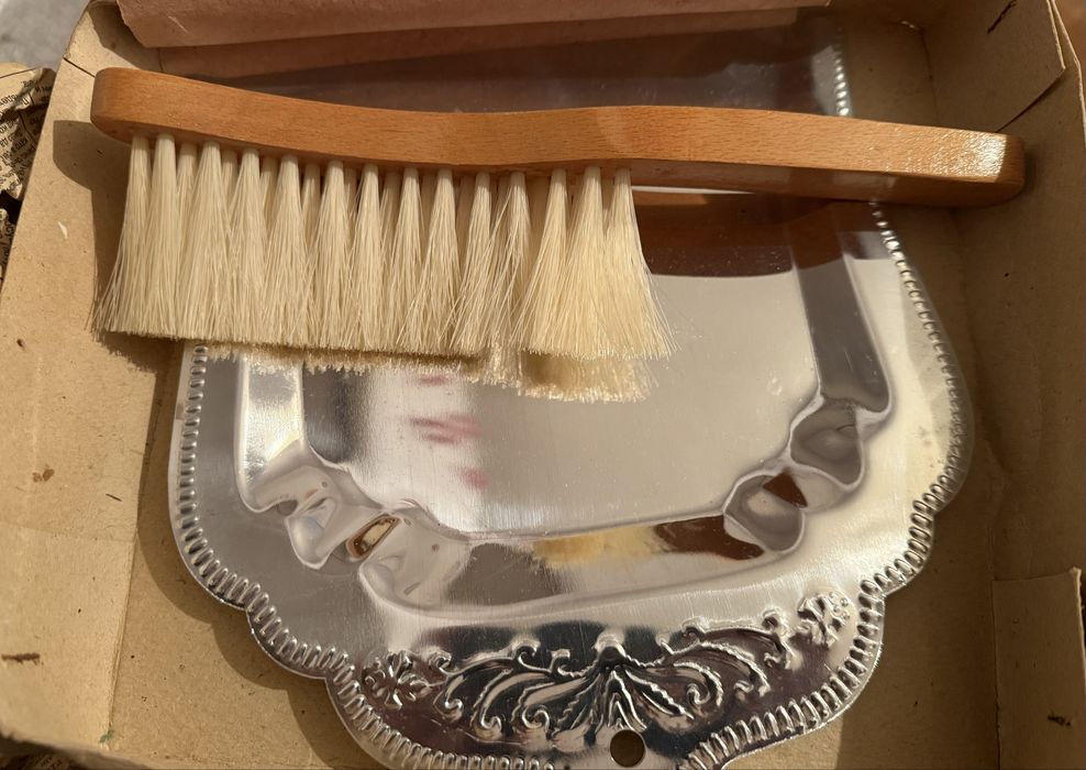 Античен комплект за чистене на трохи 1978 термоуст кана Чехословакия