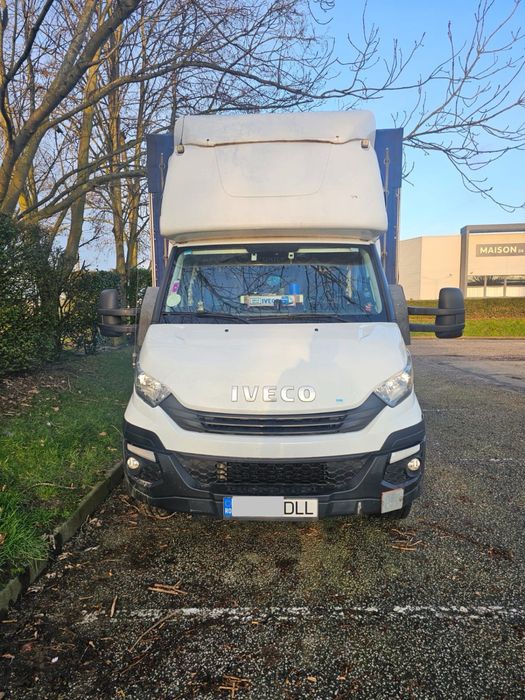 Iveco Daily 7.2 tone, cu lift hidraulic