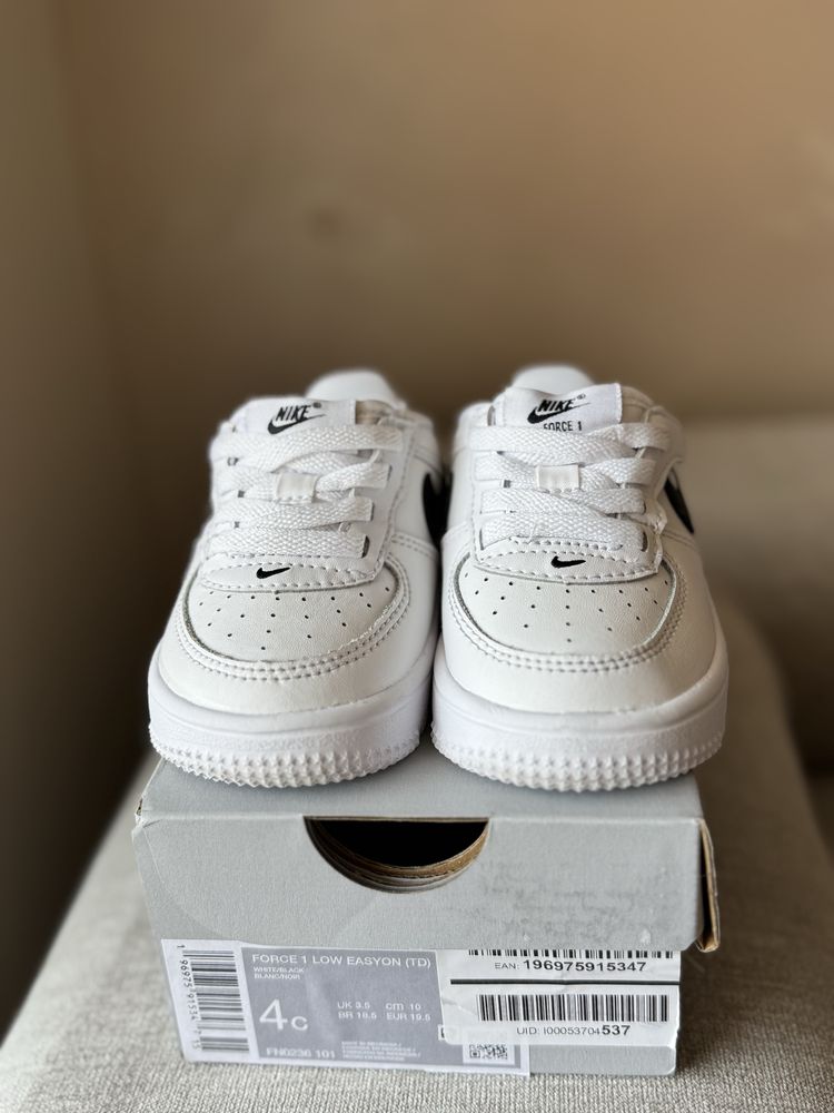 Бебешки сникърси NIKE “Force 1” 19,5 р-р