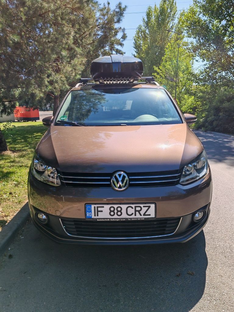 Volkswagen Touran / 2.0 diesel / automat / 7  locuri / Cross