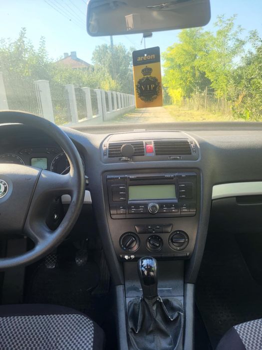 Skoda  ocatavia 2 - 1.6 mpi 2007 - 260000 km