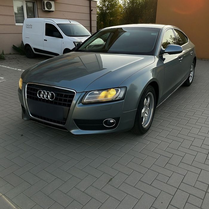 Audi A5 Audi A5 Sportback 2.0 TDI, 2010, al doilea proprietar. Mașină îngrijit