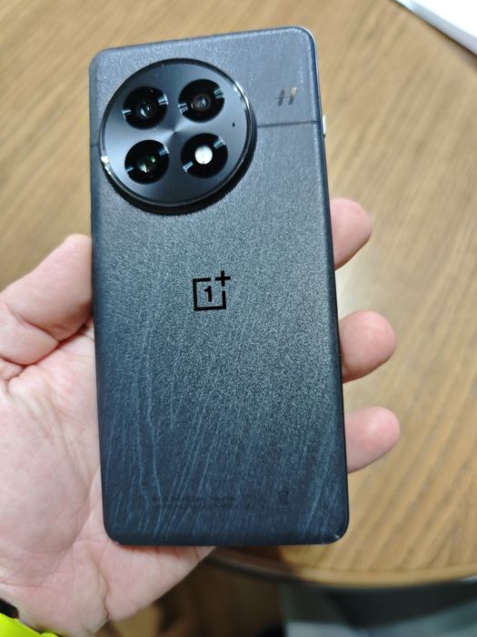Като нов OnePlus 13, 512 gb, гаранция, бг меню