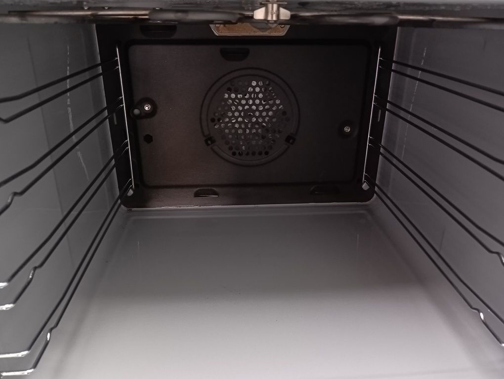 Кафява печка за вграждане Миеле Miele 2 години гаранция!