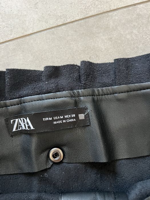 Кожена пола Zara