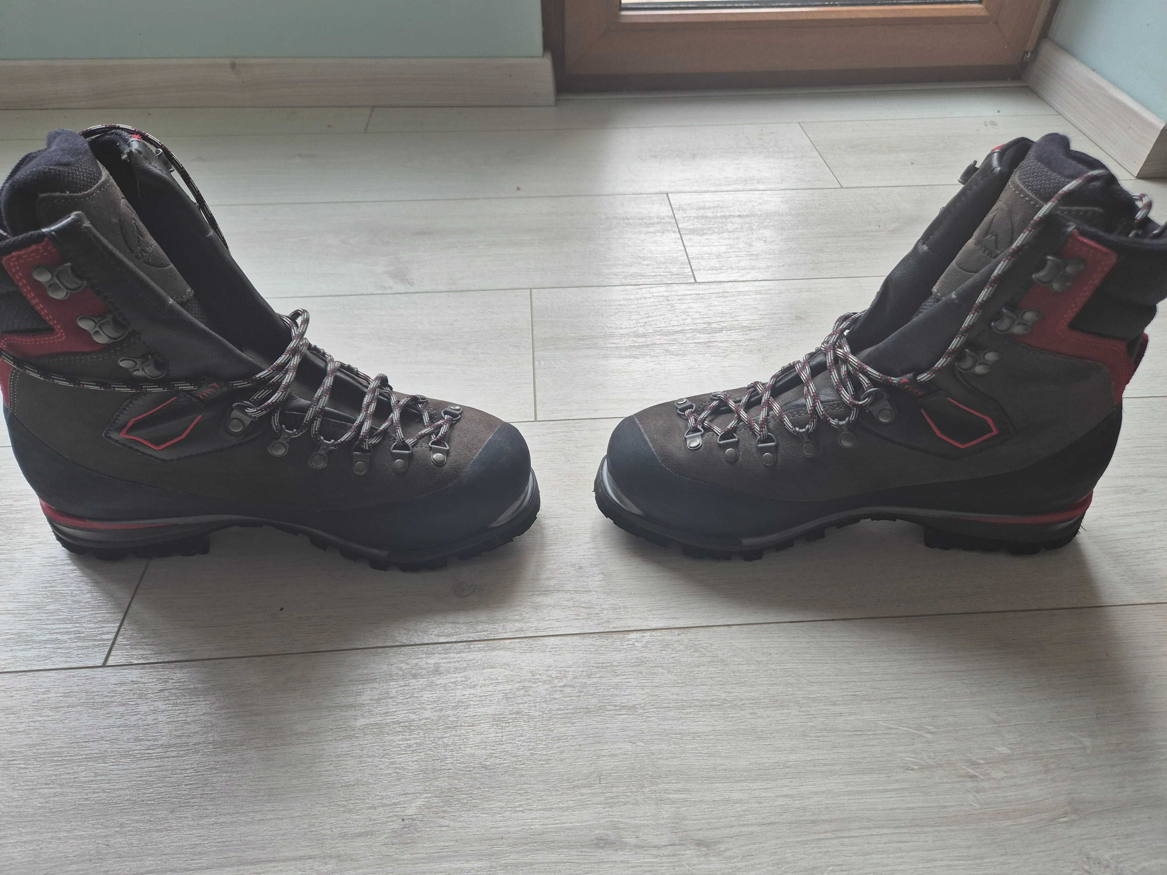 La Sportiva 45 номер Karakorum evo gtx