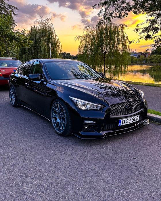 Infiniti Q50 127000 km / Hybrid / cutie automata / 364CP