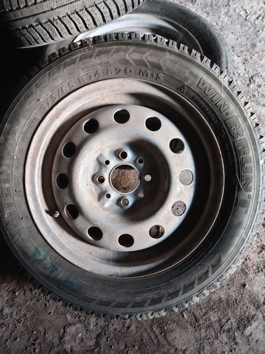 Зимние шипованные калеса R14