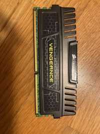 Stick RAM DDR3 4GB 1600MHz Corsair