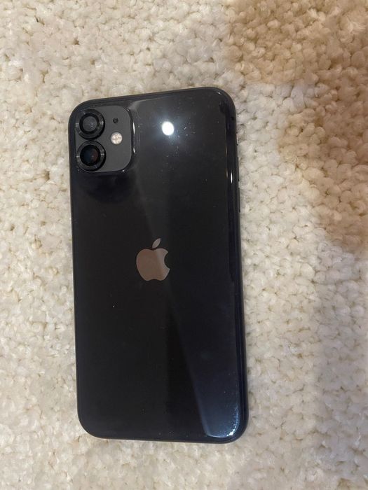 iPhone 11 черен 64 gb