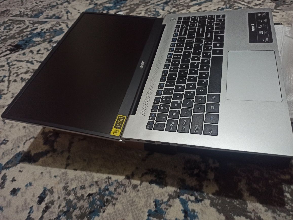 Acer Aspire 3/ AMD RYZEN 3 7330U/ 8/512GB