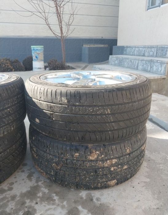225/45 R17 KUMHO
