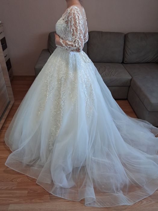 Rochie de mireasă cu etichetă