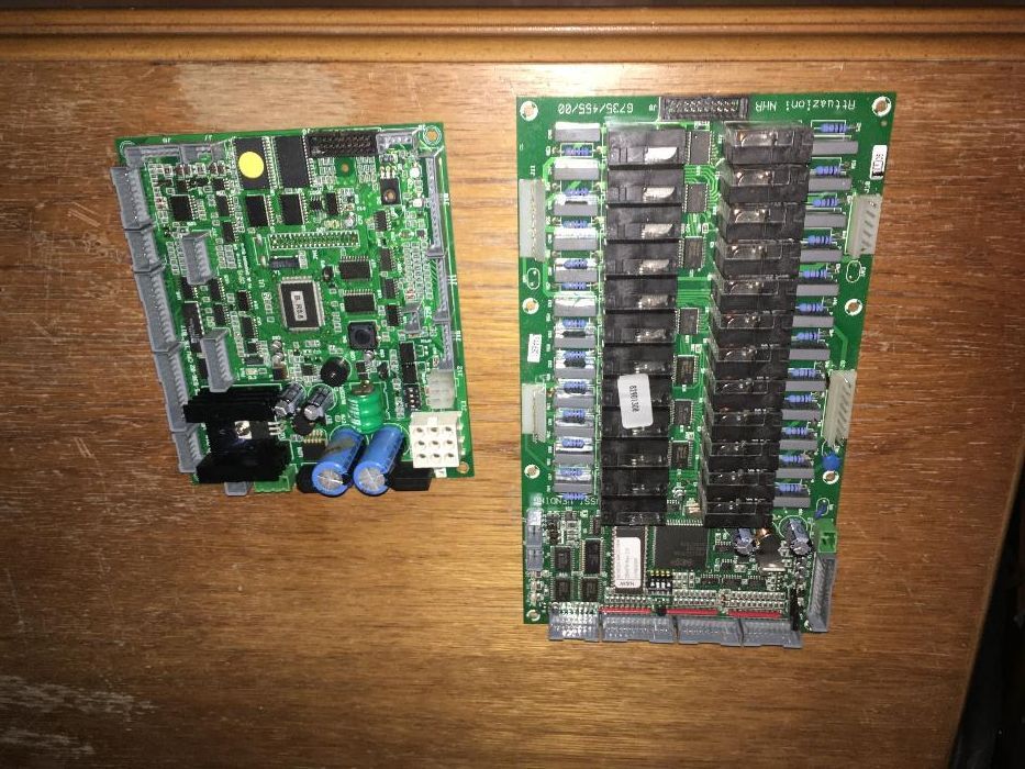 vinde placi electronice de necta zanussi, saeco, bianchi si rhea.