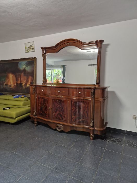 Masă cu scaune sculptură și intarsie