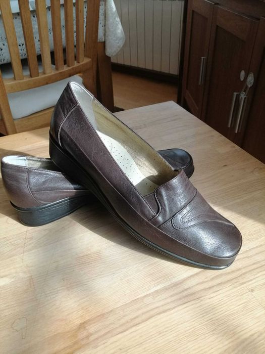 Ежедневни дамски обувки 42 номер