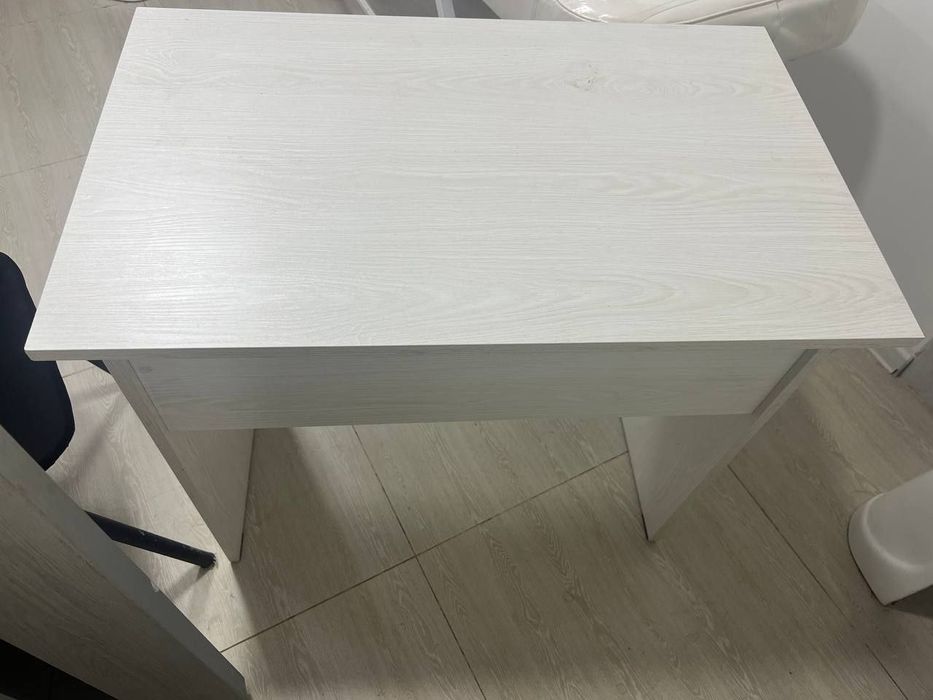 Srochna salon jihozlari arzon narxda sotiladi